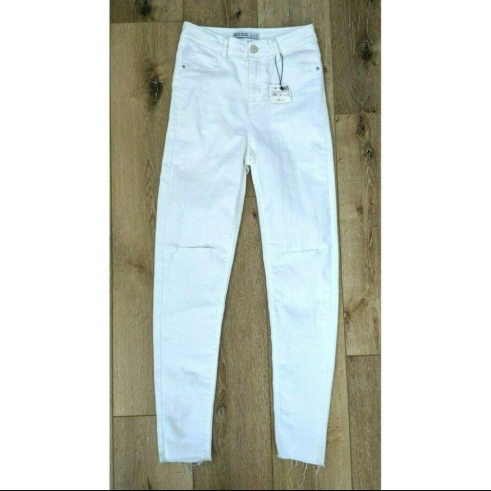 NWT Zara high waisted ripped white jeans size 36